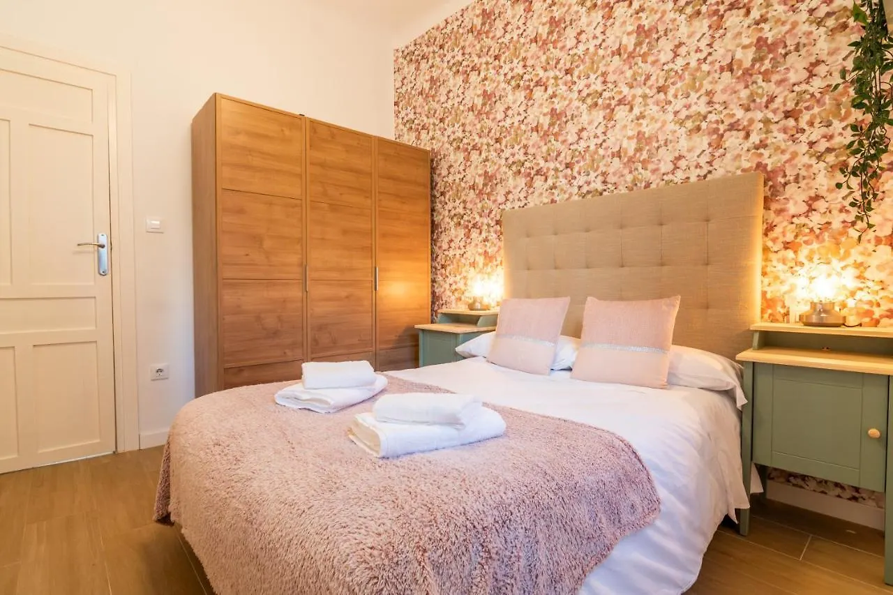 Tuguest Plaza Pescaderia - Catedral Apartment Granada Spain