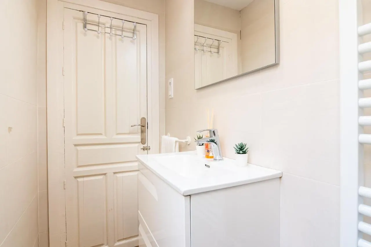 Tuguest Plaza Pescaderia - Catedral Apartment Granada Spain